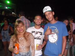 Oktober 10 Anos